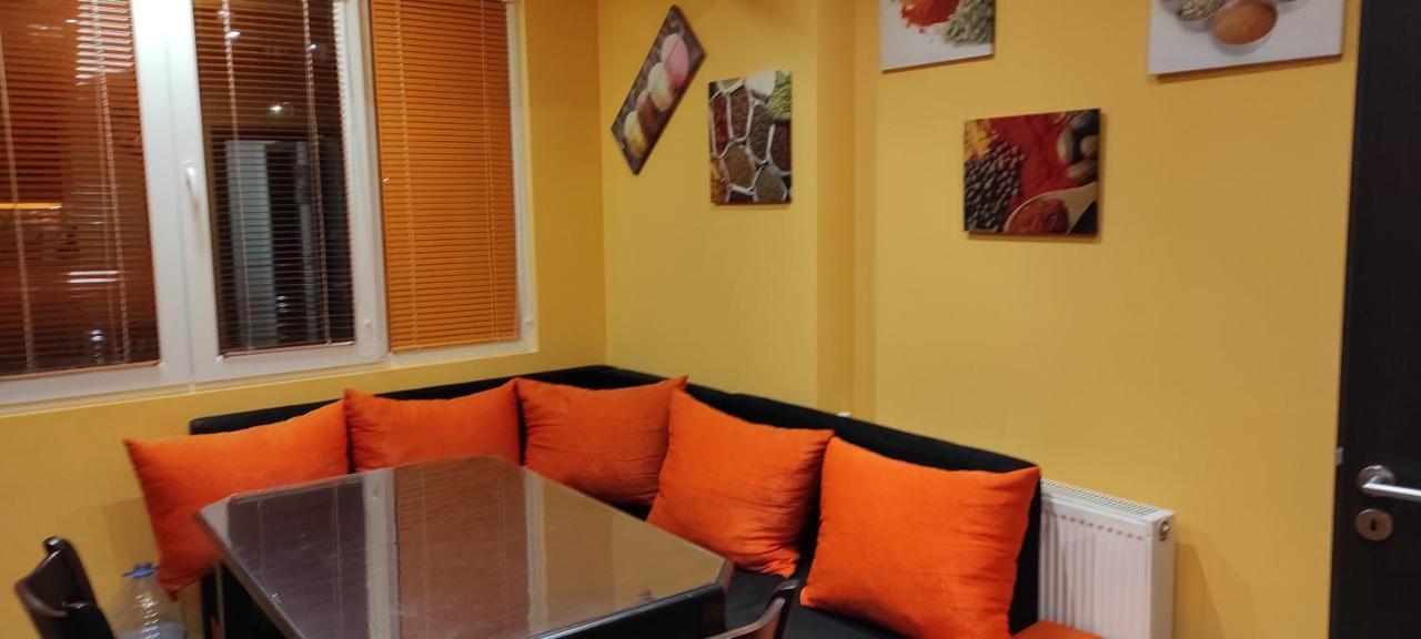 Apartament Kostov Sliven Apartment Bagian luar foto